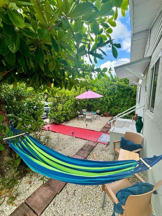 Nice Queen Bedroom - Best Location In Miami - Luggage Storage Service, Parking And Laundry Eksteriør bilde