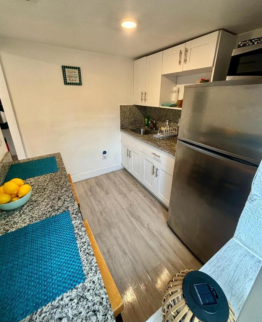 Nice Queen Bedroom - Best Location In Miami - Luggage Storage Service, Parking And Laundry Eksteriør bilde