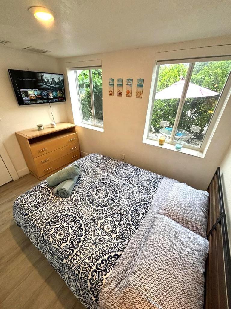 Nice Queen Bedroom - Best Location In Miami - Luggage Storage Service, Parking And Laundry Eksteriør bilde